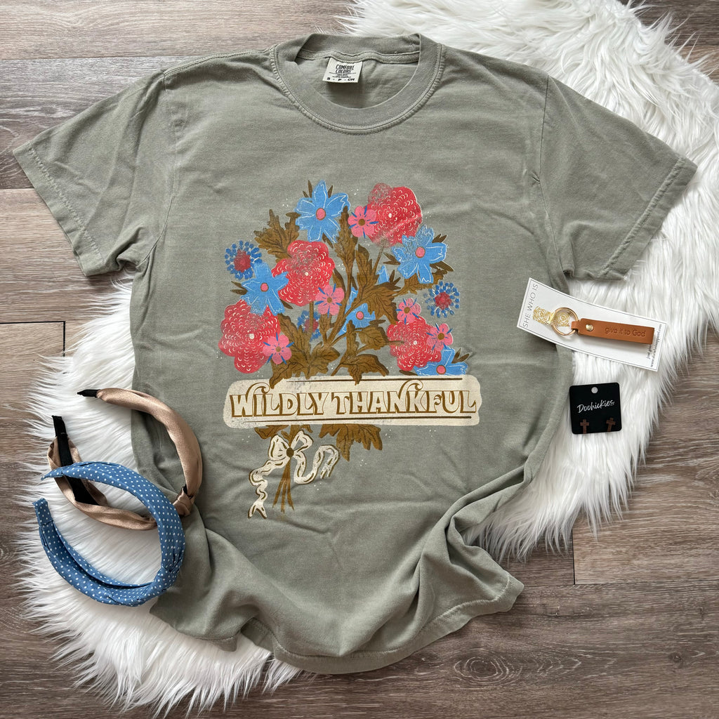 Wildly Thankful Sandstone Tee