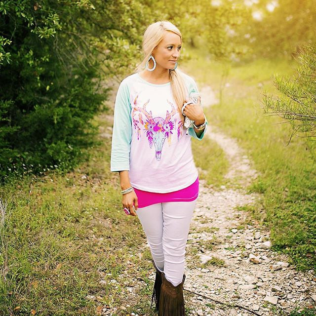 Buck Feathers & Flowers Raglan Tee