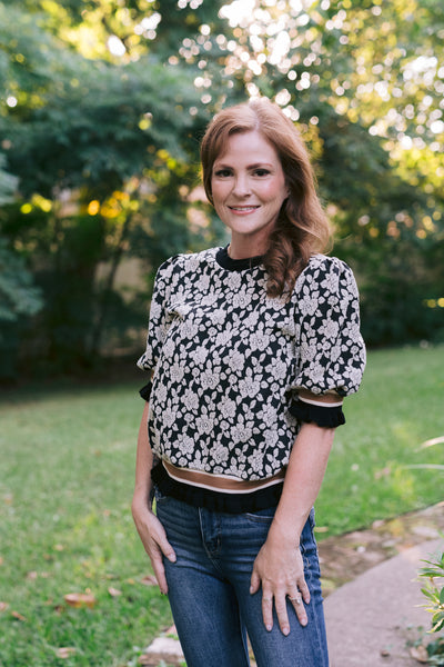 Black & Grey Rose Knit Short Sleeve Sweater Top